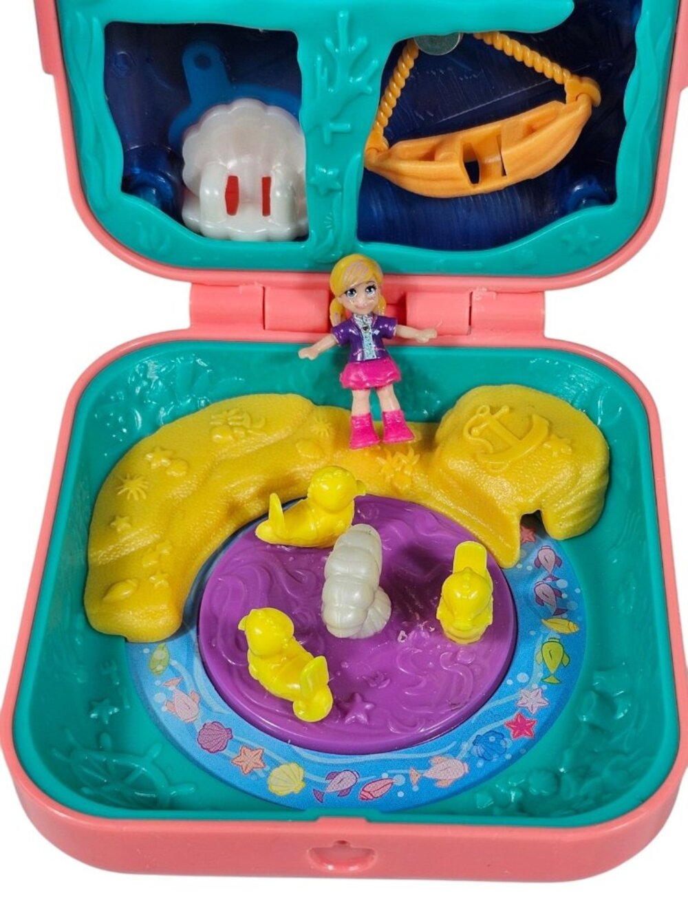 Polly Pocket Hidden Hideouts Mermaid Cove Compact PAYSET 2018 With Doll. - Picture 6 of 8